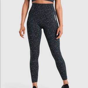 Gymshark adapt animal seamless size medium